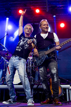 Crush-Tribute to Bon Jovi (7)